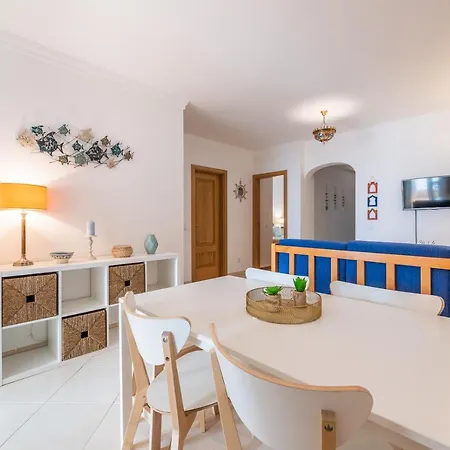 Cozy And Stylish Flat Lägenhet